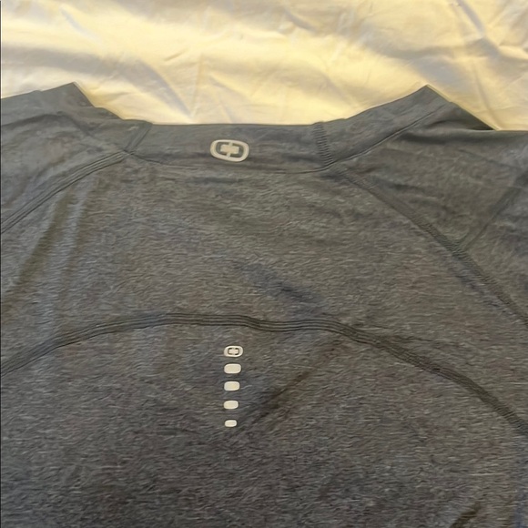 OGIO V-Neck Women's Active Endurance Top Size XL Charcoal Gray - Picture 5 of 8